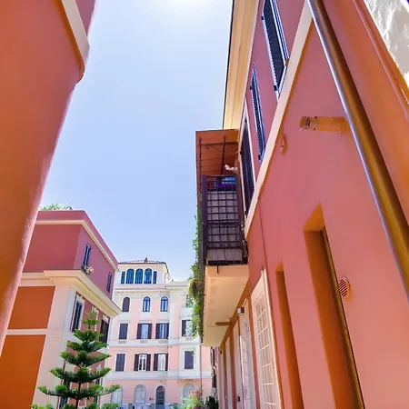 Elegantis Veniero - 1 Minute Walk To Vatican Museums